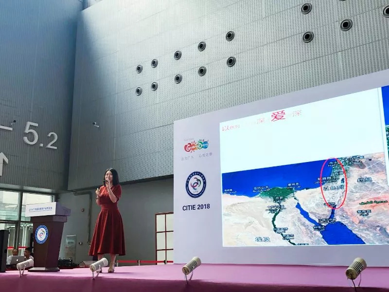 下了长途机依然美到炸！这才是明星在飞机上最爱做的秘密！