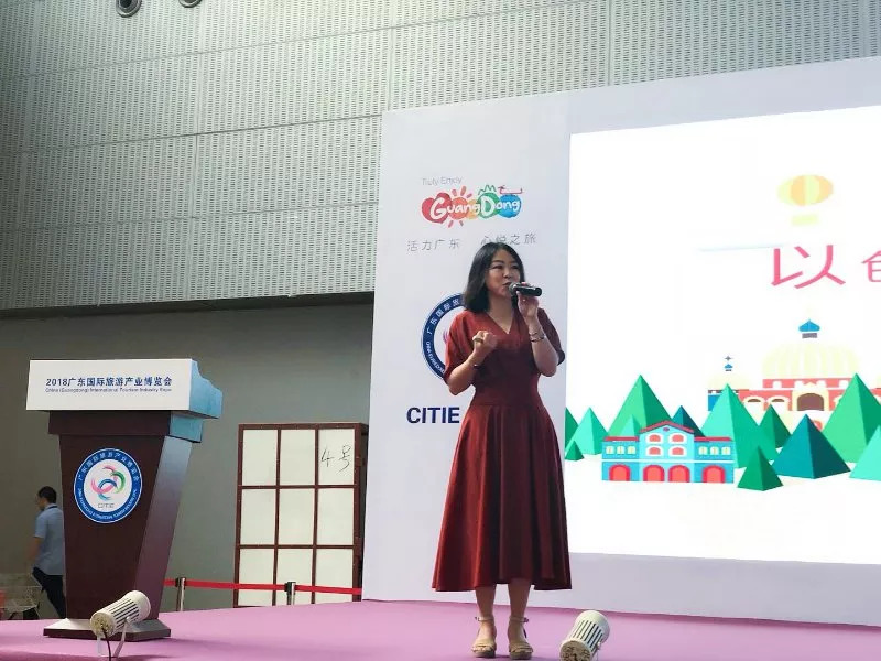 下了长途机依然美到炸！这才是明星在飞机上最爱做的秘密！