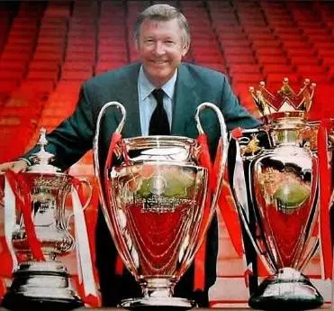 评：抚今追昔，20年前曼联开启三冠王征程全回顾