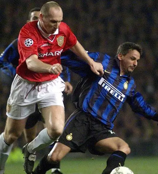 评：抚今追昔，20年前曼联开启三冠王征程全回顾