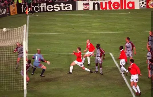 评：抚今追昔，20年前曼联开启三冠王征程全回顾