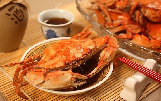 大闸蟹蒸多长时间还用蘸汁么,大闸蟹用什么酒蒸