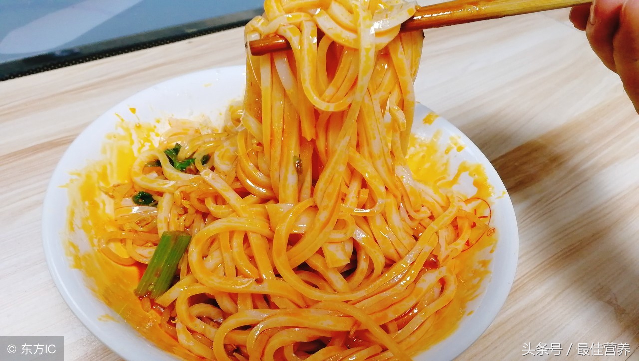 头痛口干舌燥没有食欲怎么回事,疲劳乏力口臭记忆力下降