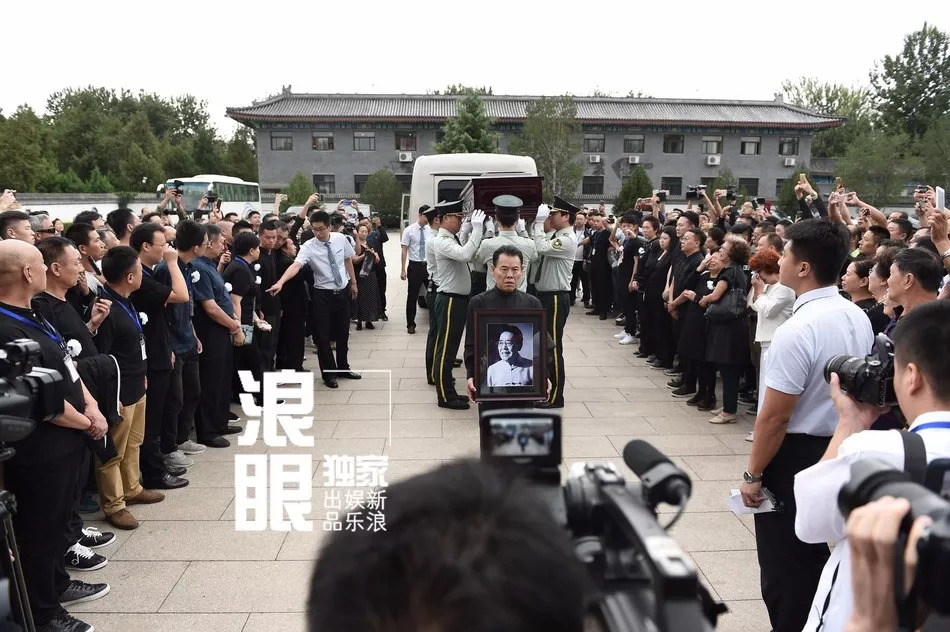 影视日报｜网传《江湖儿女》取消上映，贾樟柯辟谣：一切照常；强森主演迪士尼新片“丛林奇航”杀青！