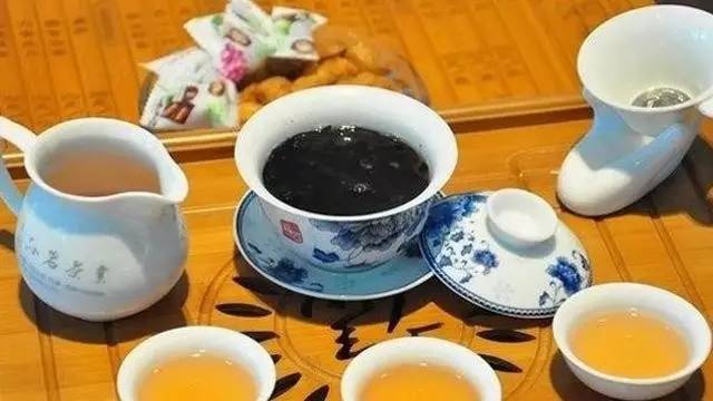 青岛特产蛤蜊干,青岛的啤酒和蛤蜊