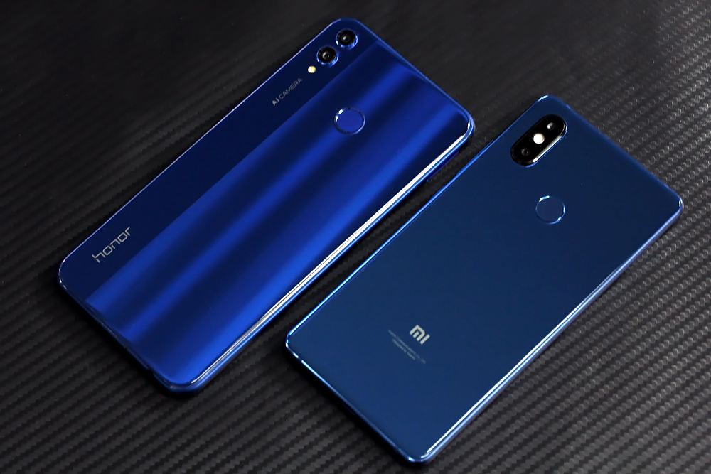 荣耀x8和小米se哪个好,荣耀畅玩7x和小米8se哪个好