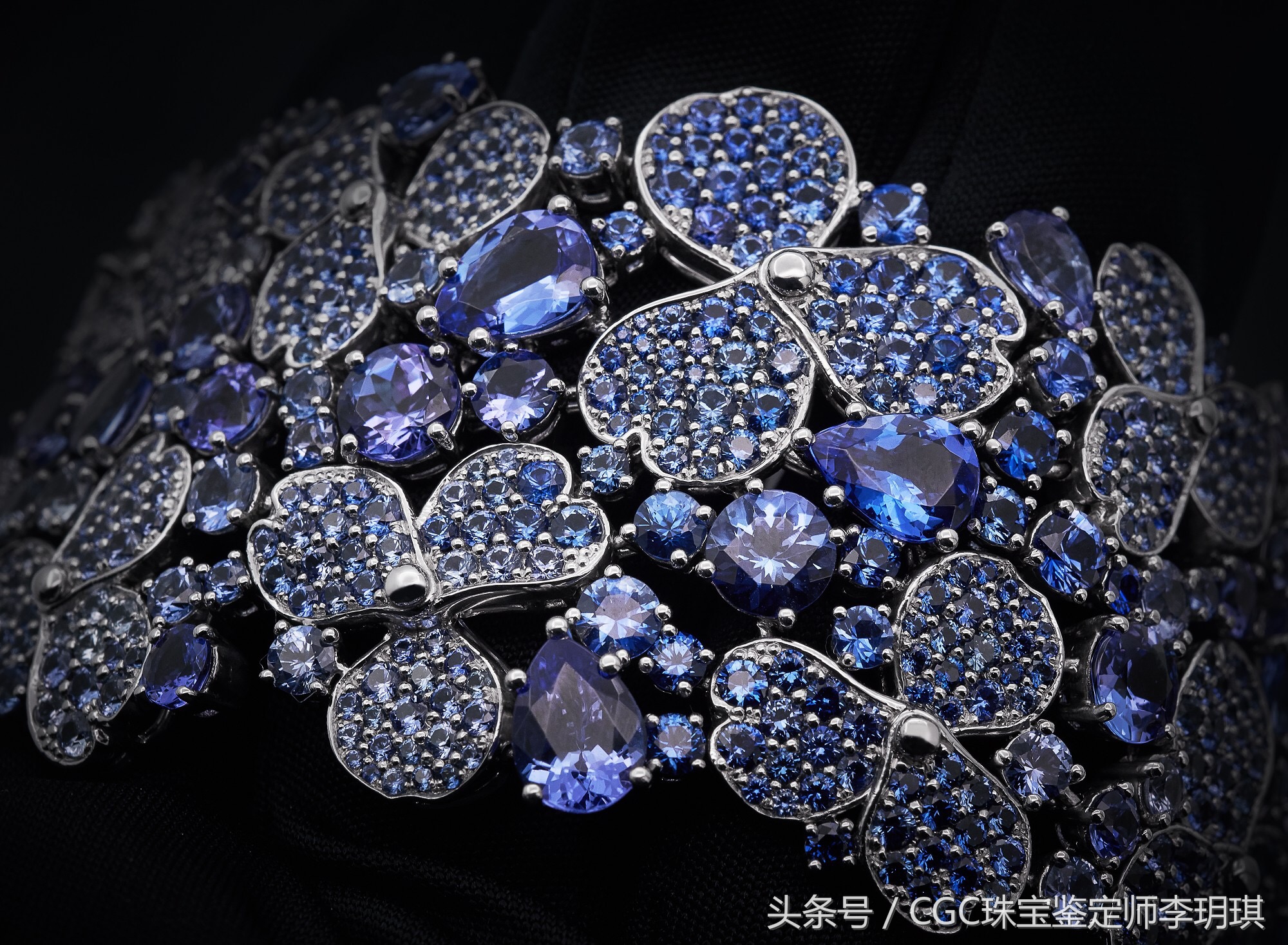 蒂芙尼蓝宝石手链,蒂芙尼爱心手链怎么戴