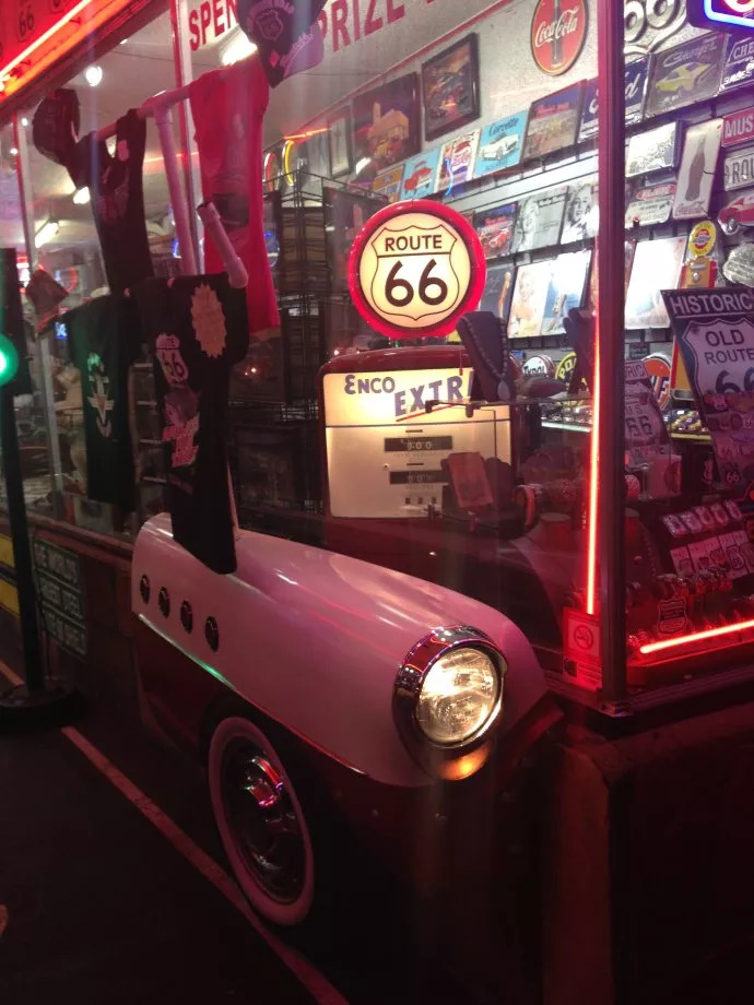 美式汉堡，是66号公路的最好伴侣