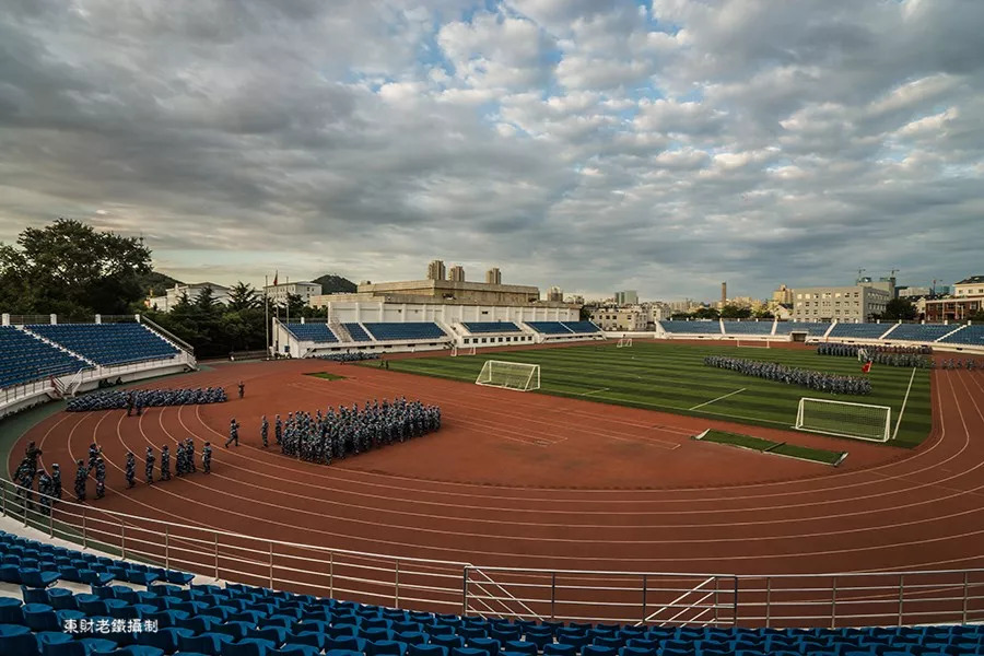 晨光暮色渐更迭,晨光暮色