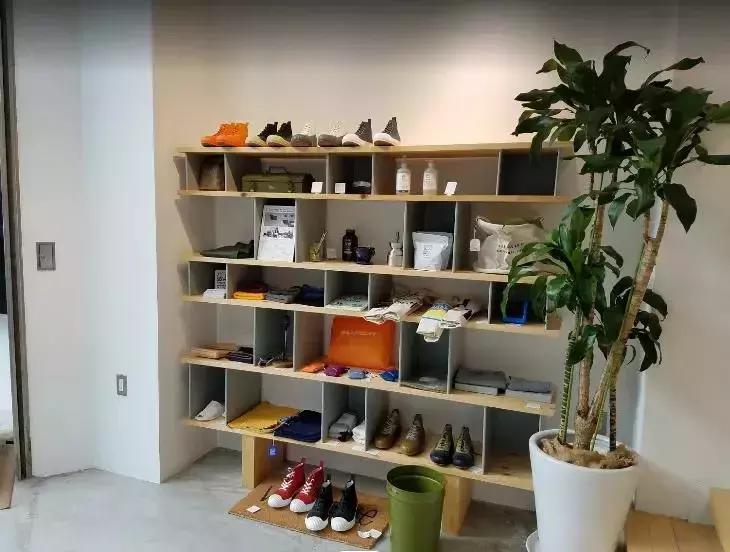 街头小众潮牌店铺,美式街头小众潮牌店铺