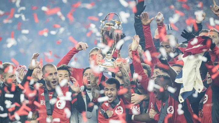 搞砸伊布秀场之队什么来头？北美球王压阵五冠王由盛转衰