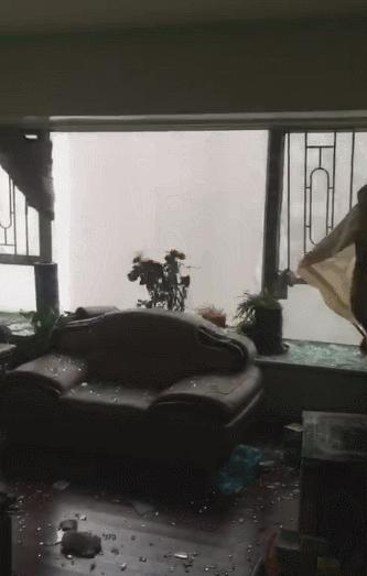 山竹来了有多猛,山竹来袭这些必备救命指南你要get