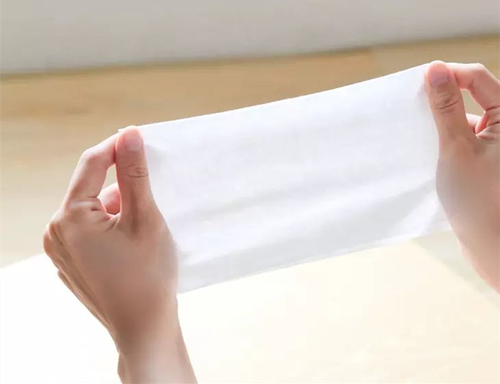 出门在外，来看看LOHAS编辑部的小姐姐们都必备哪些好物~