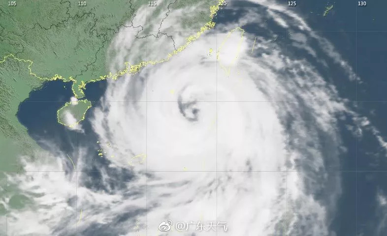 山竹台风实时预警,超强台风山竹实时状况