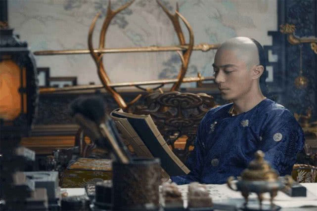 纪晓岚有才却难升官,纪晓岚装疯卖傻被乾隆看破