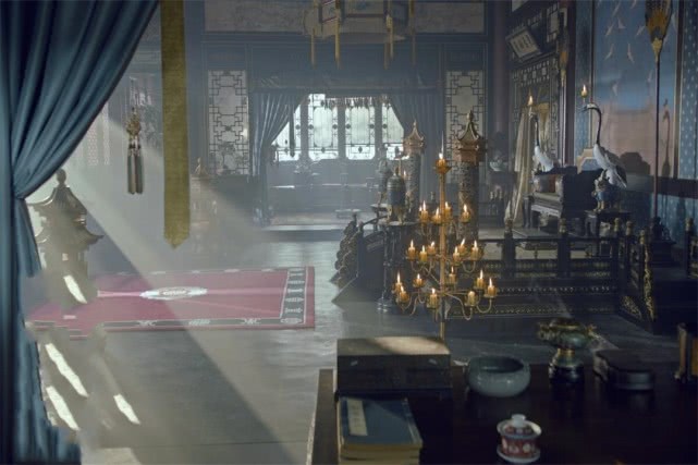 纪晓岚有才却难升官,纪晓岚装疯卖傻被乾隆看破