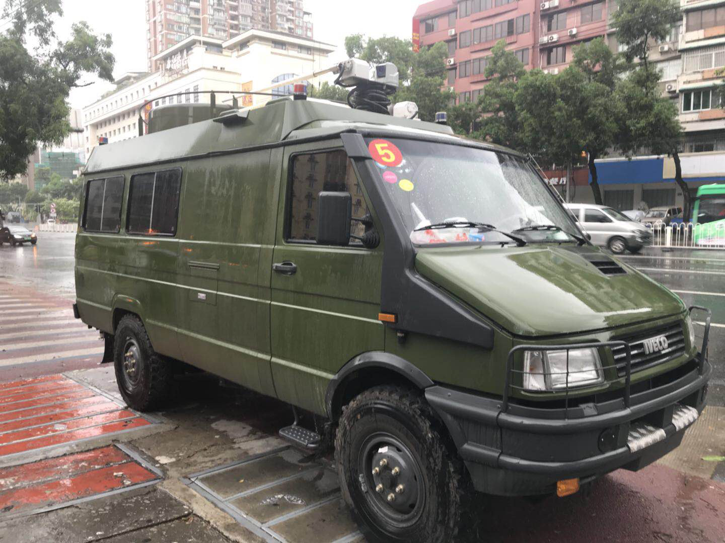 大北立交、中山一立交底层交通下午14时起封闭