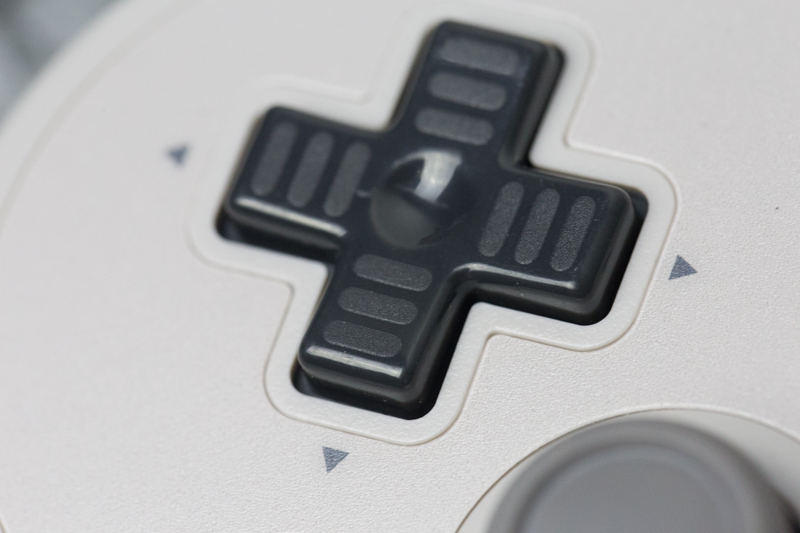 switch手柄八位堂复古手柄评测,switch良值三代分体手柄评测