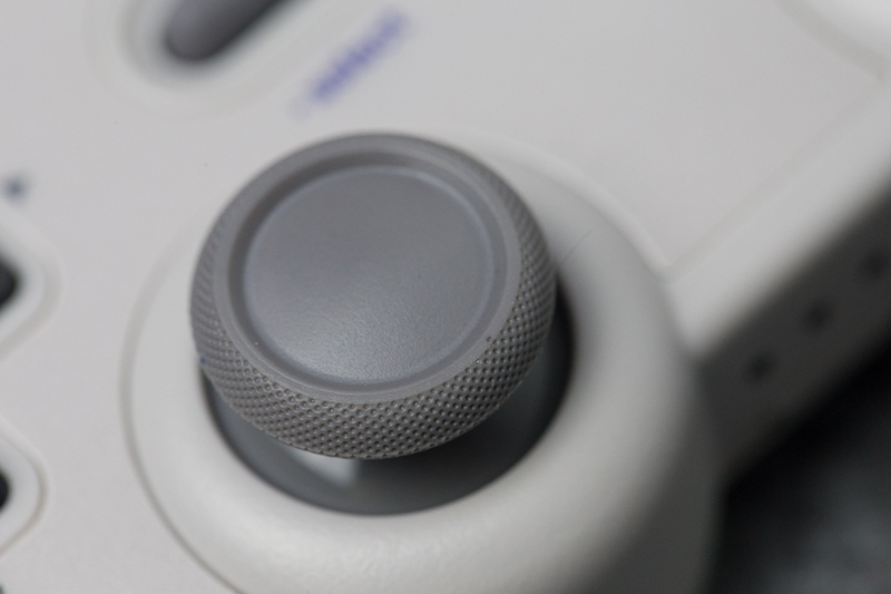 switch手柄八位堂复古手柄评测,switch良值三代分体手柄评测