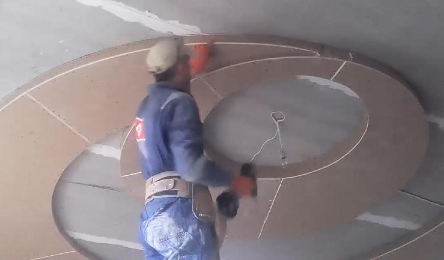 天花板开裂最佳修补方法,天花板开裂楼上怎么办