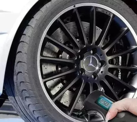 汽车胎压的小知识,汽车讲解胎压的视频