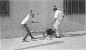 李小龙如何打风暴,李小龙佯攻战术