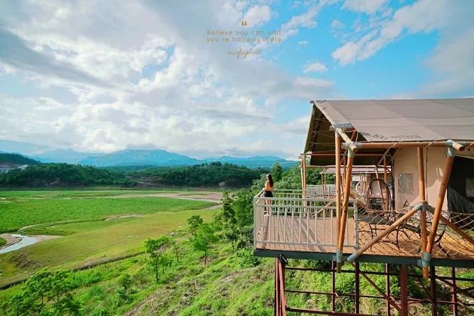 白鹤山庄武侠,白鹤山庄有什么玩的