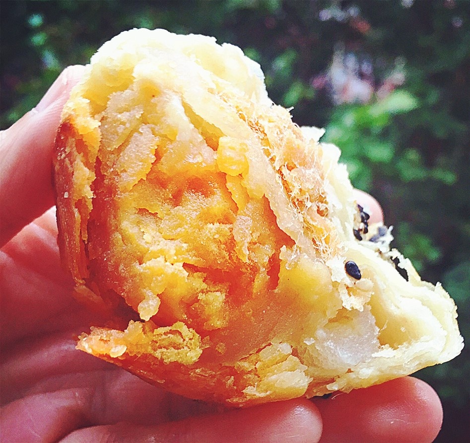 淘宝好吃的蛋黄酥推荐,测评淘宝蛋黄酥20块钱30个