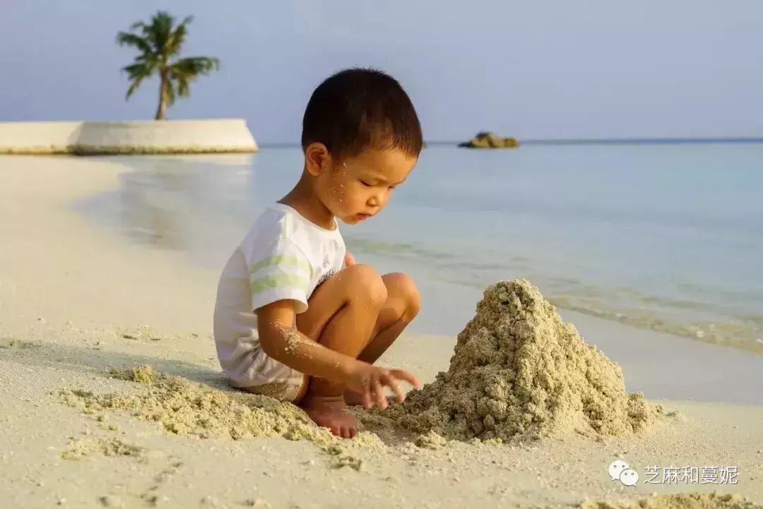 带两个孩子的妈妈去旅行,带两个孩子的妈妈去旅游