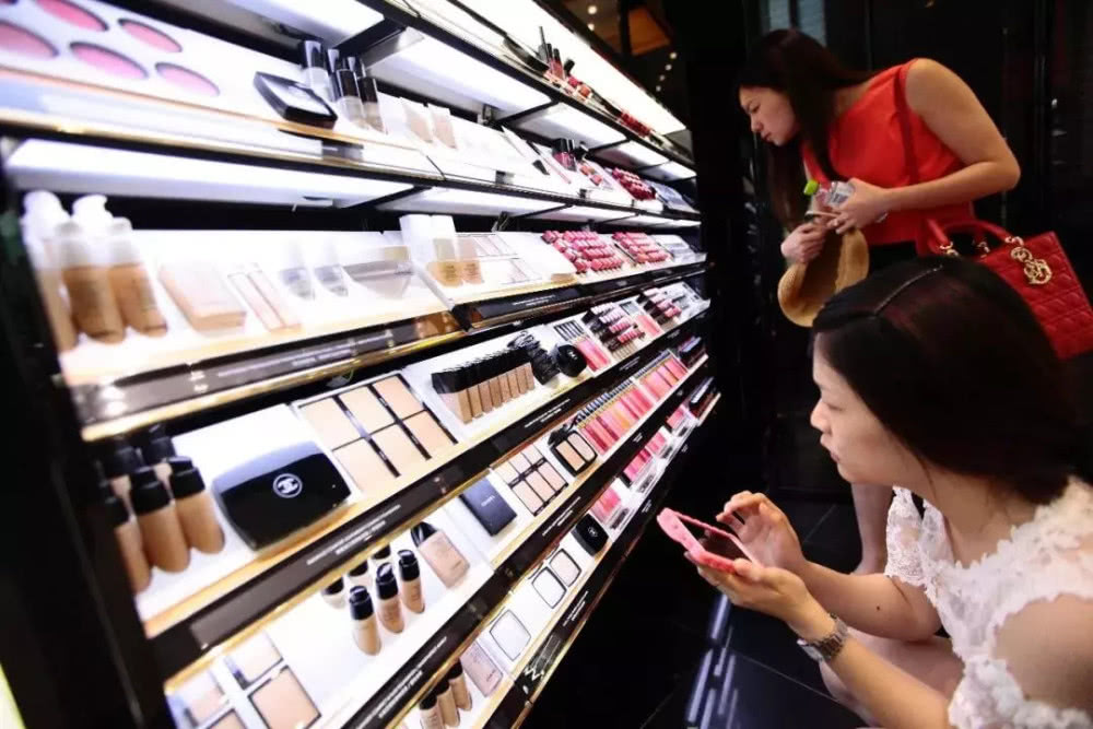 税法来了，代购凉了，中产慌了