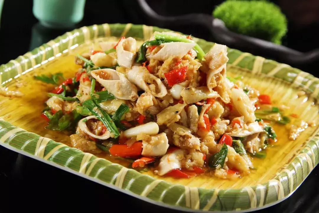 一到晚上就火爆的烧烤店,新发现一家超火爆的烧烤店