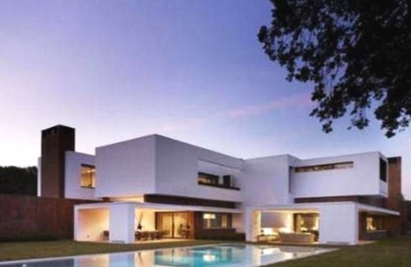 球王梅西的豪宅竟如此寒酸,梅西的家到底有多豪