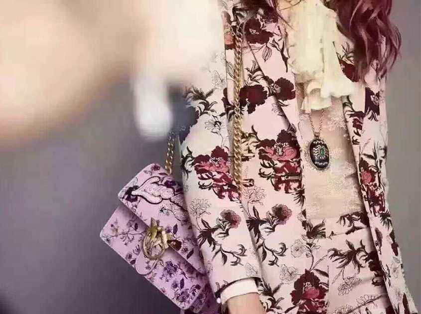 pinko包值得购买吗,pinko燕子包和mk哪个好