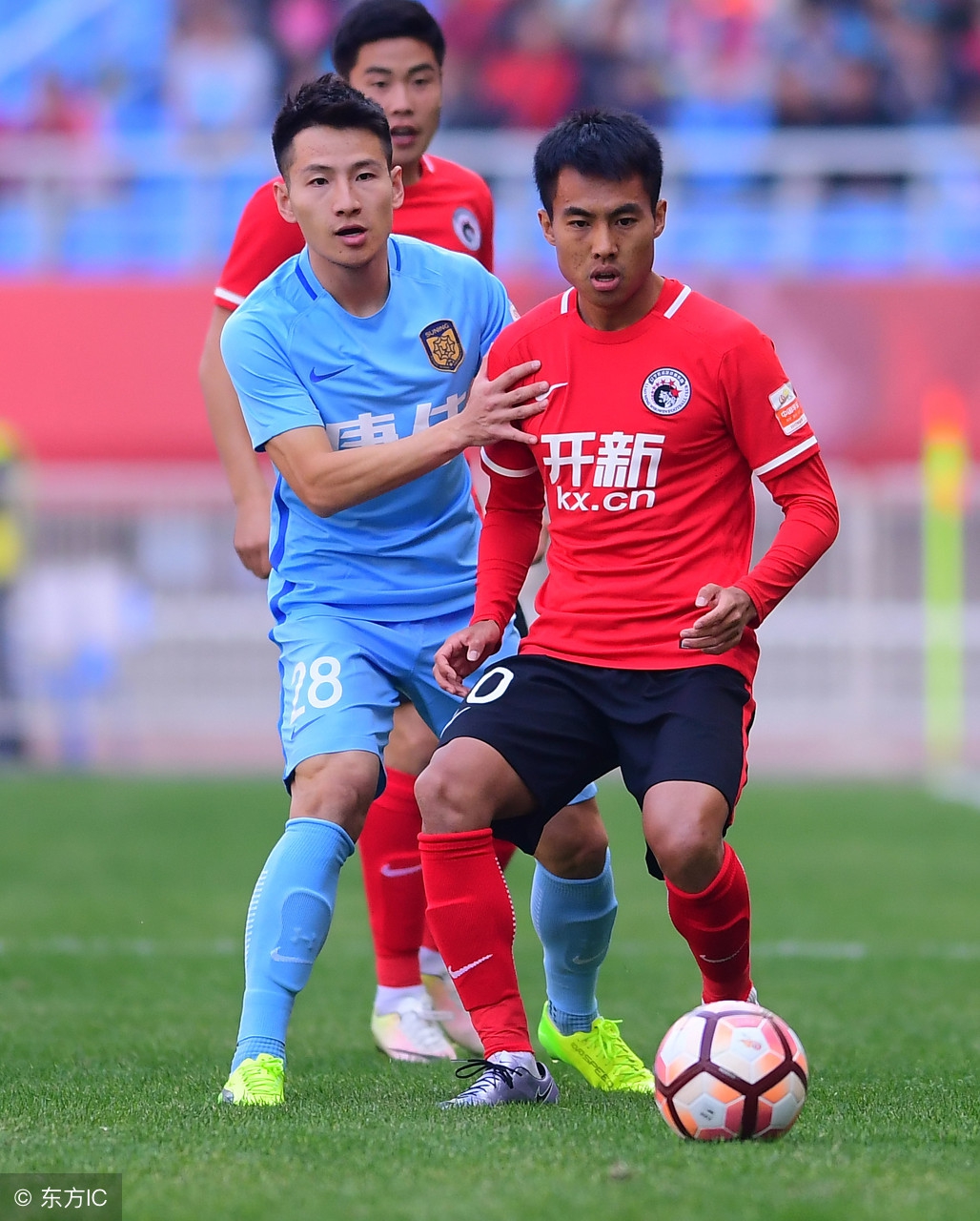 杨笑天推射破门,杨笑天脚后跟传球