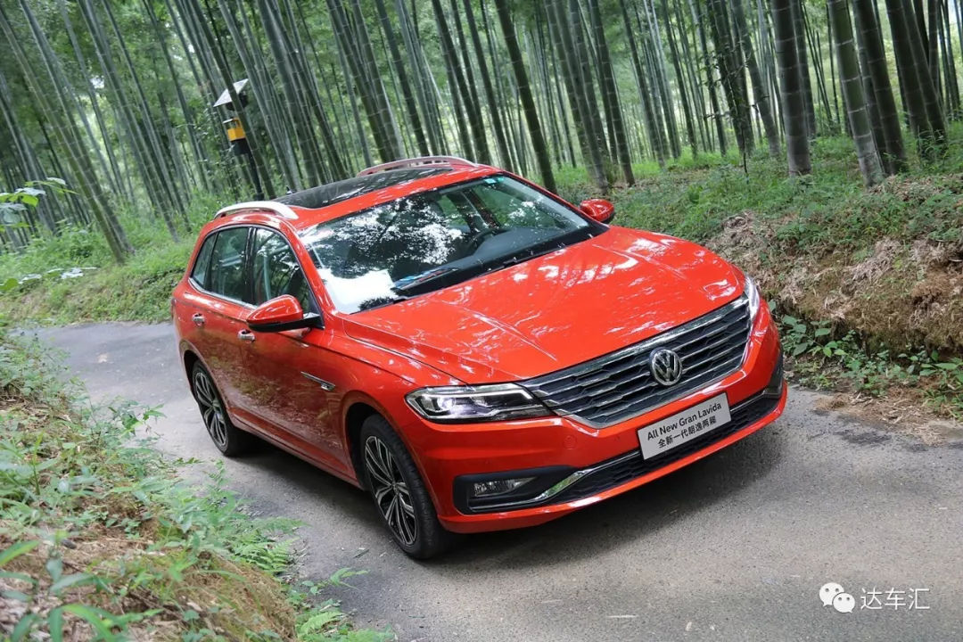 朗逸和福克斯对比评测,150迈不飘的车