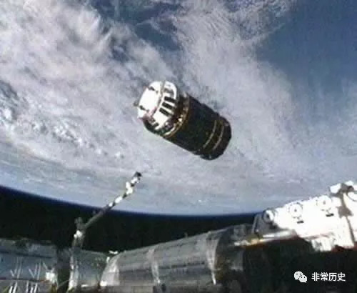 甲午海战中邓世昌牺牲的战役,甲午海战邓世昌抱着爱犬落水殉国