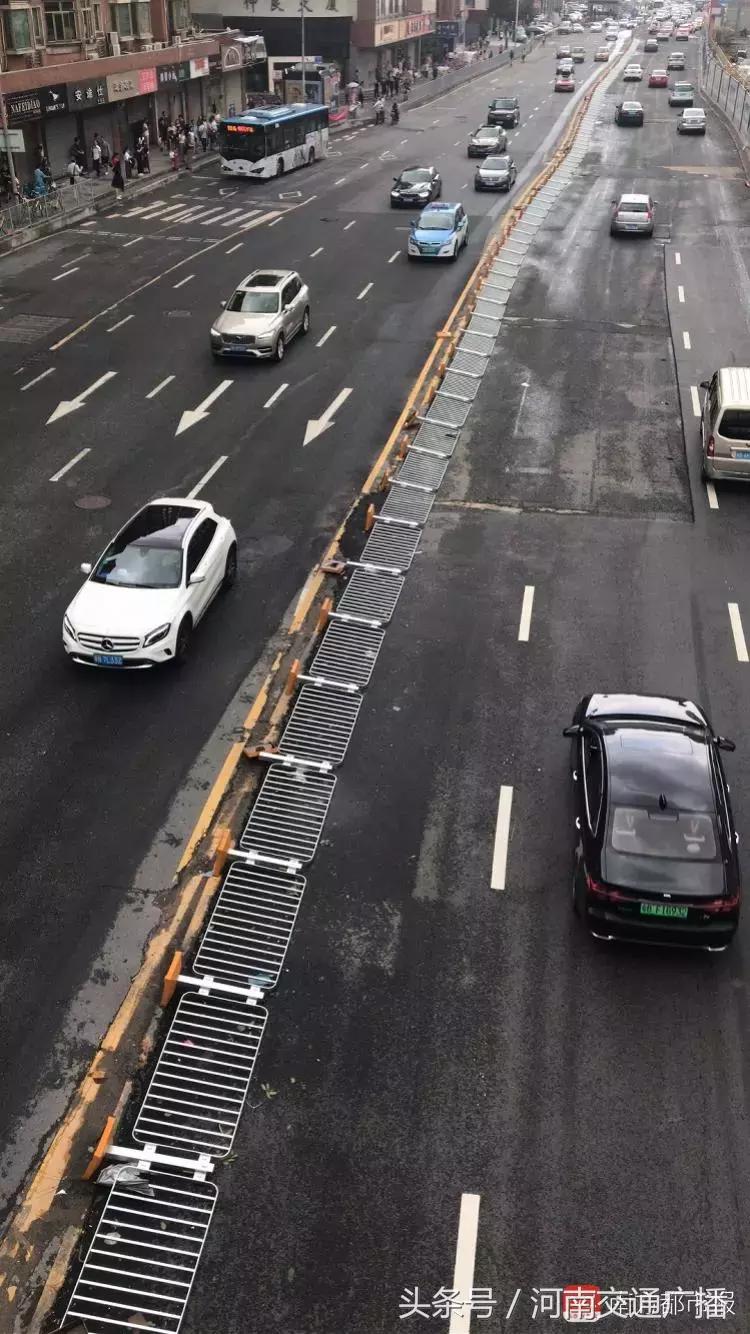 “山竹”过后首个工作日：广东人爬树都要去上班！