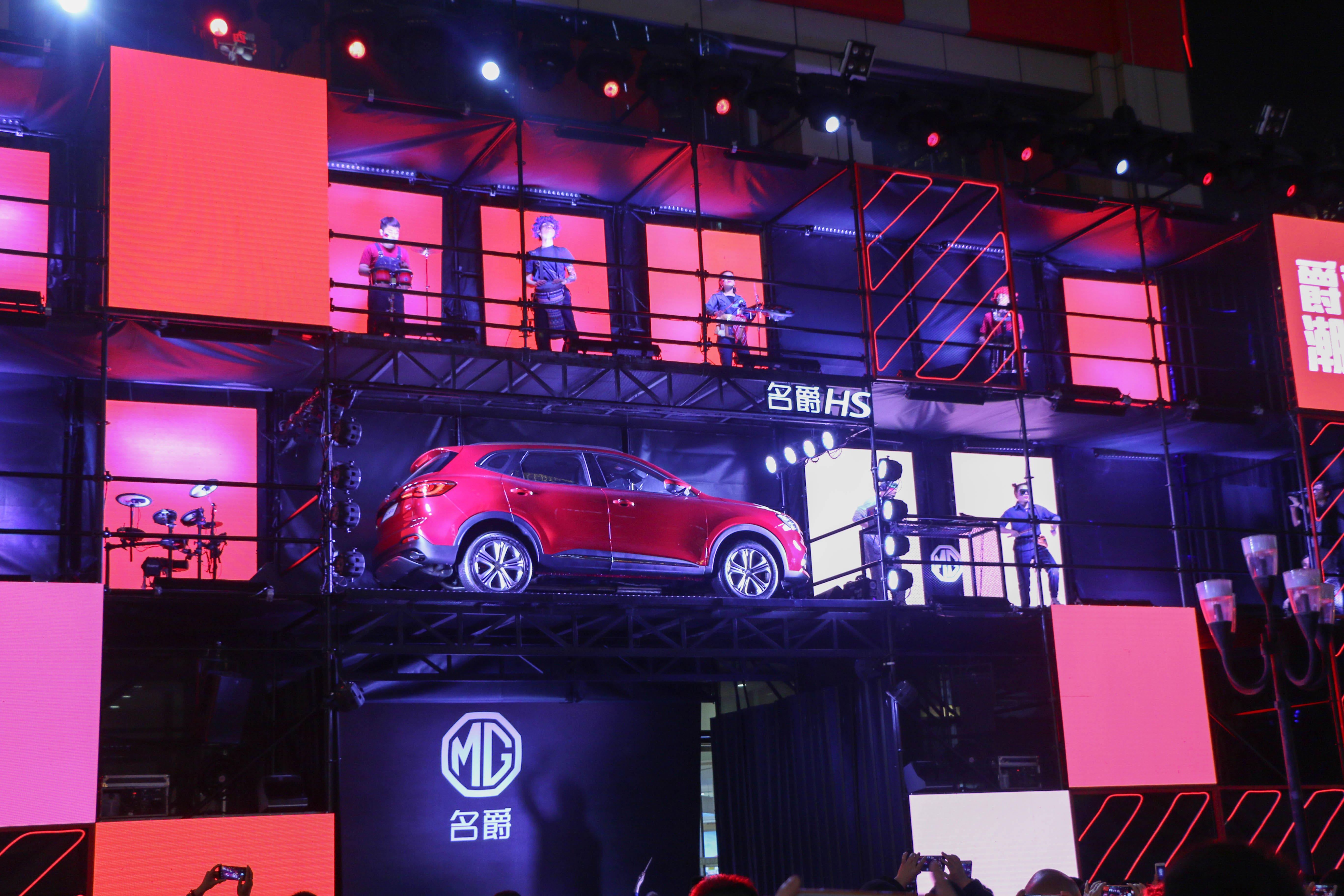 新车名爵hs上市售11.98-18.98万,名爵hsphev