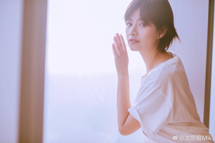 35岁女星跳楼自杀,曾合作霍建华古天乐,遭丈夫背叛又罹患癌症