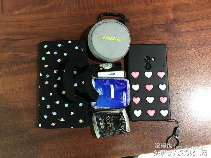 蔻驰crossbody男包,蔻驰dinky亮皮