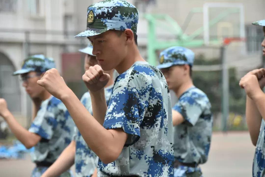 2018中南财经政法大学军训掠影：军训进行时，青春正当时