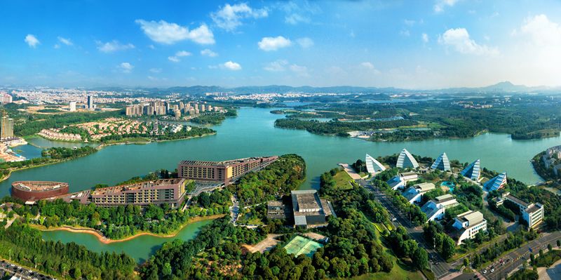 3个跨版深度解读！《凤凰周刊》再度聚焦“美丽东莞”！