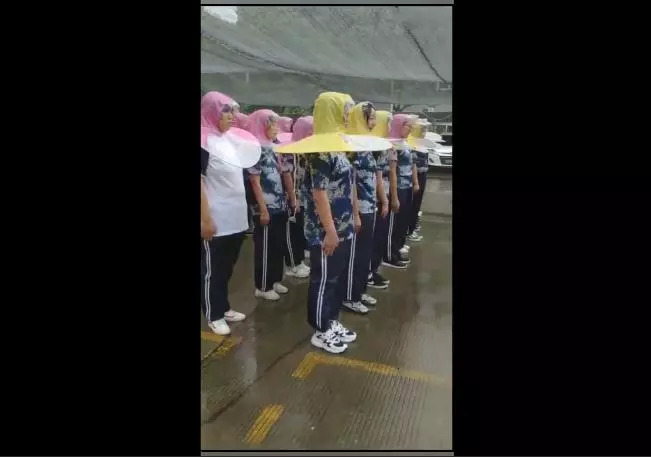 「蜀黍周趣闻」爆笑!收到2米多高代购清单的男子代购回来啦!