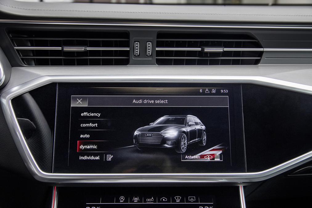 空间不如奔驰,操控不如宝马?外媒试驾A6Avant柴油版