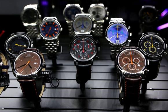 诞生与众不同—88RUEDURHONE宇路表