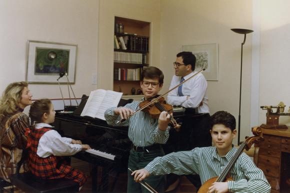 诞生与众不同—88RUEDURHONE宇路表