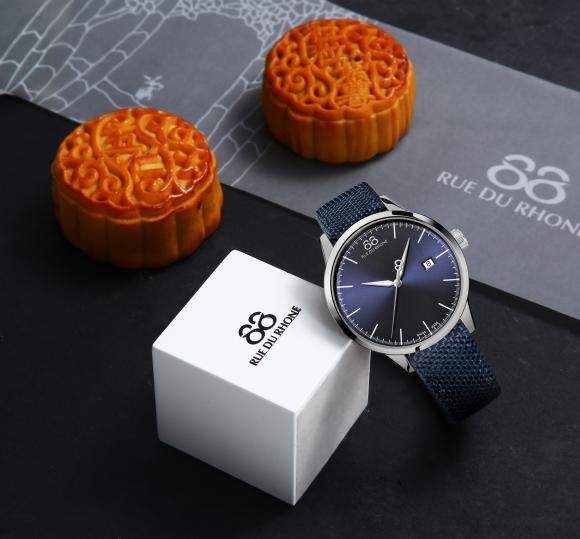 情满中秋，88RUEDURHONE宇路表诚意赠礼