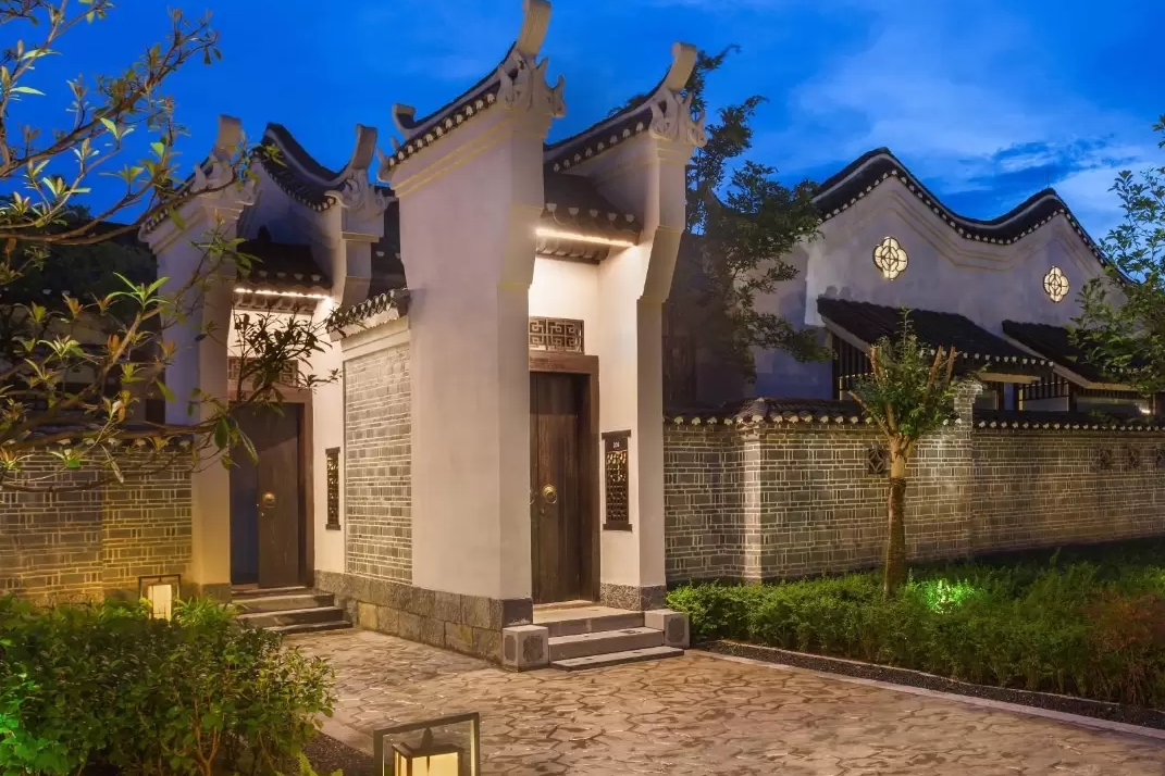 阳朔悦榕庄住宿,阳朔悦榕庄漓江边