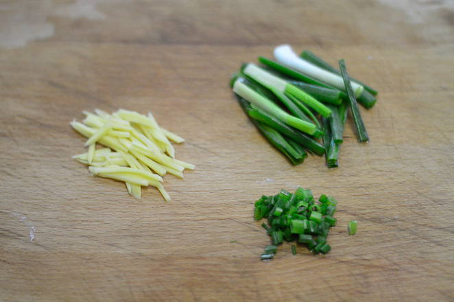 大鲳鱼怎么做好吃清蒸鲳鱼,清蒸淡水鲳鱼的正确做法