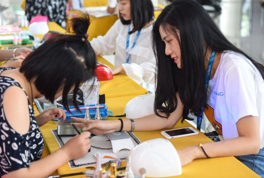 中秋月饼员工福利礼品,中秋员工礼品统计表